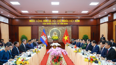 Thủ tướng Phạm Minh Chính và Thủ tướng Campuchia Hun Manet hội đàm.