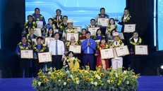 Các cá nhân, tập thể nhận Giải thưởng “Tình nguyện quốc gia”