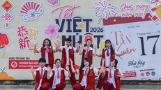 Tiết mục văn nghệ mở màn sự kiện. Ảnh: VJU