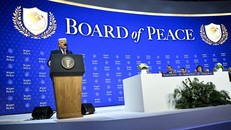 Tổng thống Mỹ Donald Trump chủ trì lễ ký "Hiến chương Hội đồng Hòa bình".