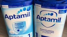 Sữa công thức dành cho trẻ sơ sinh và trẻ nhỏ của thương hiệu Aptamil. 