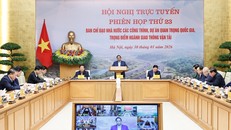 Thủ tướng: Bảo đảm đến năm 2030, đạt được mục tiêu hoàn thành ít nhất 5.000 km đường bộ theo Nghị quyết của Đại hội Đảng. Ảnh: VGP/Nhật Bắc.