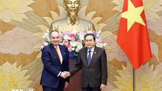 Chủ tịch Quốc hội Trần Thanh Mẫn tiếp Phó Chủ tịch thứ nhất Quốc hội Hy Lạp Ioannis Plakiotakis. Ảnh: Doãn Tấn/TTXVN