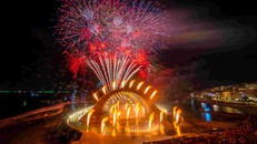 Những đại tiệc pháo hoa hằng đêm đã trở thành “đặc sản” của Phú Quốc