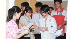 Kỳ thi tuyển sinh vào lớp 10 tại Hà Nội luôn nằm trong nhóm căng thẳng nhất cả nước, với tỷ lệ cạnh tranh cao và áp lực lớn đối với học sinh lẫn phụ huynh. 