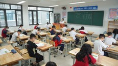 Đẩy mạnh giảng dạy bằng tiếng Anh, nâng cao chất lượng giáo viên