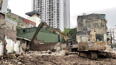 Công tác thi công giải phóng mặt bằng được thực hiện ngay sau khi các hộ dân bàn giao mặt bằng.