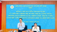 Ủy viên Bộ Chính trị, Bí thư Trung ương Đảng, Trưởng ban Chính sách, Chiến lược Trung ương Nguyễn Thanh Nghị phát biểu tại buổi làm việc.