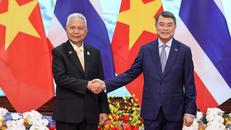Thủ tướng Lê Minh Hưng hội kiến Chủ tịch Quốc hội kiêm Chủ tịch Hạ viện Thái Lan Sophon Zaram. 