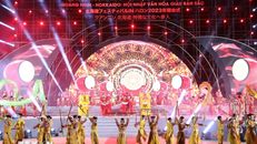 Biểu diễn nghệ thuật tại buổi khai mạc Lễ hội Hokkaido ở Hạ Long năm 2023. Ảnh: Văn Đức/TTXVN