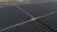 Một trạm năng lượng mặt trời ở tỉnh Sơn Đông, Trung Quốc. Ảnh: AP Photo/Ng Han Guan