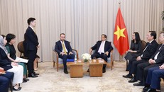 Phó Chủ tịch HĐQT T&T Group Đỗ Vinh Quang báo cáo Thủ tướng Chính phủ kế hoạch nghiên cứu đầu tư dự án Tổ hợp thể thao và công viên tại Hà Nội