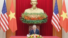 Tối ngày 11/11/2024, tại Trụ sở Trung ương Đảng, Tổng Bí thư Tô Lâm điện đàm với Tổng thống đắc cử Hoa Kỳ Donald Trump. Ảnh: Thống Nhất/TTXVN