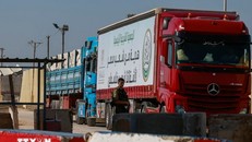 Binh sỹ Israel gác tại cửa khẩu Kerem Shalom ngày 22/1/2024. Ảnh: AFP/TTXVN