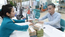 Khách hàng bị thiệt hại do bão số 3 chính thức được cơ cấu lại thời hạn trả nợ. Ảnh: Vietnam+