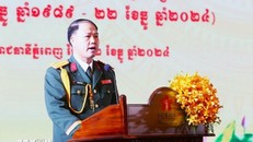 Đại tá Trần Văn Tâm, Trưởng Cơ quan Tùy viên Quốc phòng Việt Nam tại Campuchia phát biểu tại buổi lễ. Ảnh: Hoàng Minh/TTXVN