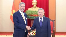 Tổng Bí thư Tô Lâm tiếp đồng chí Miguel Mejia, Tổng Bí thư Đảng Phong trào Cánh tả Thống nhất (MIU), Bộ trưởng Bộ Chính sách Hội nhập khu vực Cộng hòa Dominicana. Ảnh: Thống Nhất/TTXVN