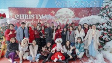 Cao đẳng quốc tế đầu tiên tại Hà Nội đón tuyết rơi: Giáng sinh cực "chất" tại Melbourne Polytechnic