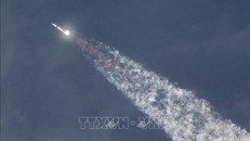 Tên lửa đẩy Super Heavy mang theo tàu vũ Starship không người lái của SpaceX rời bệ phóng tại Boca Chica, Texas, Mỹ, ngày 14/3/2024. Ảnh: AFP/TTXVN