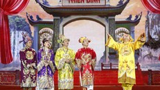 Chương trình "Gặp nhau cuối năm-Táo quân 2025" với sự trở lại của những gương mặt nghệ sỹ quen thuộc tiếp tực là món ăn tinh thần hấp dẫn, đáng chờ đợi đối với khán giả truyền hình trong dịp Tết Nguyên đán Ất Ty. Ảnh: CTV/Vietnam+