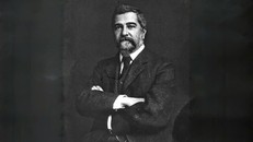 Nghệ sĩ, nhà thiết kế Louis Comfort Tiffany. Ảnh: Sotheby's