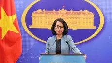 Người phát ngôn Bộ Ngoại giao Phạm Thu Hằng tại họp báo thường kỳ Bộ Ngoại giao chiều 10/4. Ảnh: BNG