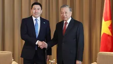 Tổng Bí thư Tô Lâm tiếp Tổng Giám đốc Quỹ đầu tư Quốc gia Kazakhstan Samruk-Kazyna Nurlan Zhakupov. Ảnh: Thống Nhất