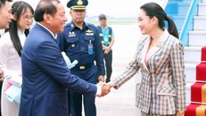 Lễ đón Thủ tướng Thái Lan Paetongtarn Shinawatra tại Sân bay Quốc tế Nội Bài, Hà Nội. Ảnh: Phạm Kiên