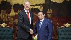 Thủ tướng Phạm Minh Chính tiếp ông Steven Kobos, Chủ tịch kiêm Giám đốc điều hành Tập đoàn Excelerate Energy (Hoa Kỳ). Ảnh: Dương Giang