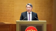 Bộ trưởng Bộ Tư pháp Nguyễn Hải Ninh phát biểu giải trình, làm rõ một số vấn đề đại biểu Quốc hội nêu. Ảnh: Doãn Tấn