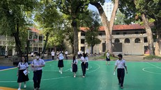 Học sinh lo lắng điểm thi tốt nghiệp ảnh hưởng đến hồ sơ du học