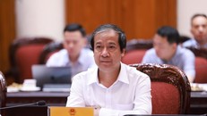 Bộ trưởng Bộ Giáo dục và Đào tạo Nguyễn Kim Sơn.