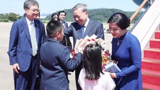 Tổng Bí thư Tô Lâm và Phu nhân đến thủ đô Seoul, bắt đầu chuyến thăm cấp Nhà nước tới Hàn Quốc. Ảnh: Thống Nhất