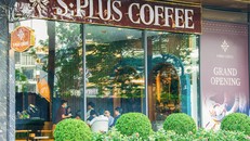 S-Plus Coffee thu hút đông đảo khách hàng ngay từ ngày đầu mở cửa đón khách.