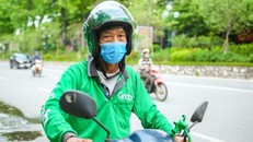 Những ông bố chạy xe công nghệ: Vì con, khó khăn mấy cũng cố gắng