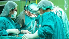 Một phụ nữ tử vong khi hút mỡ bụng