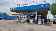 Sài Gòn “khát” xăng