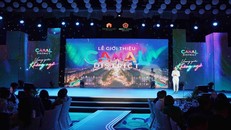 Bà Đỗ Hương Giang, Phó Tổng Giám đốc Hưng Thịnh Legacy, Phó Tổng Giám đốc Công ty CP PropertyX, Tập đoàn Hưng Thịnh chia sẻ về những lợi điểm của Canal District tại sự kiện.