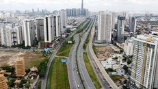 Việc siết tín dụng bất động sản khiến thị trường gần như đóng băng.