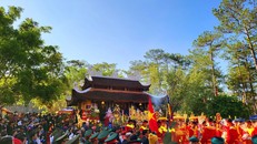 Hướng về cội nguồn, dâng hương tưởng nhớ vua Hùng tại Đền thờ Âu Lạc tỉnh Lâm Đồng