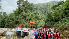 Dự án “Xây cầu đến lớp”: Hành trình bắc nhịp cầu cho những em nhỏ vùng khó khăn