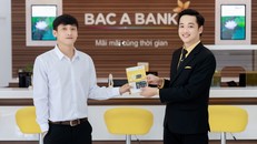 Sắm Tết nhanh gọn bằng thẻ tín dụng, khách hàng "lợi cả trăm đường" 