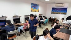 Phòng luyện thi chứng chỉ vi tính dành cho người mù của Thư viện Hướng Dương