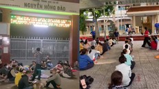 Phụ huynh phản ánh buổi đăng ký lớp bán trú của Trường THCS Nguyễn Hồng Đào có vấn đề.