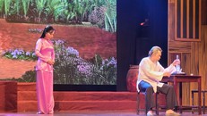 Cây lẻ bạn là vở cải lương hiếm hoi có hình tượng người phụ nữ đầy phá cách, không theo chuẩn mực thông thường - Ảnh: Minh Khang