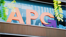 Chứng khoán APG bị hạ triển vọng xếp hạng tín nhiệm xuống mức ‘không thuận lợi’
