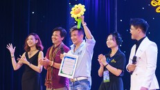 Ca sĩ Đàm Vĩnh Hưng tại đêm diễn văn nghệ "Lặng"