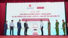 Agribank đồng hành cùng tỉnh Ninh Bình triển khai mô hình Kiosk thông minh.