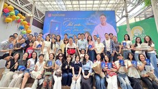 Đông đảo bạn đọc dự chương trình giao lưu ra mắt sách Thế giới không nợ bạn cuộc đời rực rỡ của Phạm Minh Mẫn tại Đường Sách TP.HCM ngày 9/8/2026. Ảnh: QUỲNH MY