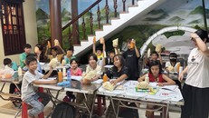 Các em học sinh trong lớp học của anh Phan Trung Hải.